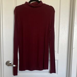 Mossimo Supply Co. Maroon Long Sleeve Turtleneck